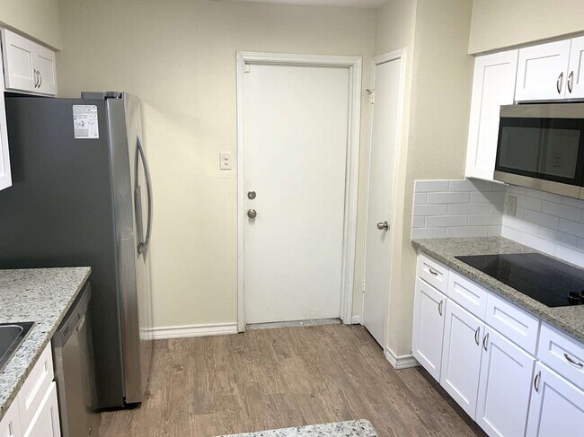 Foto del edificio - 19607 Horseshoe Lake Ln