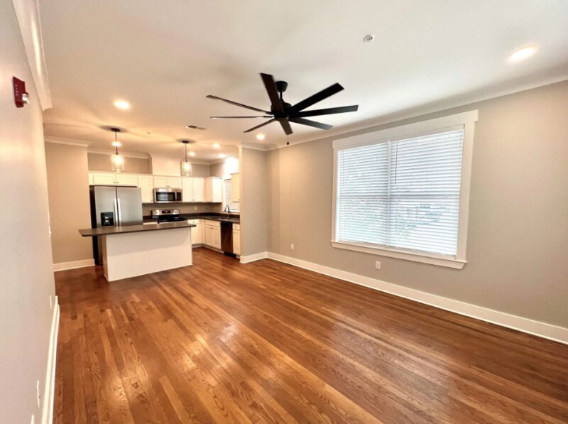 Foto principal - 26 N McLean Blvd