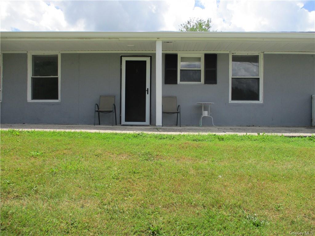 Primary Photo - 41 Sunny Acres Rd