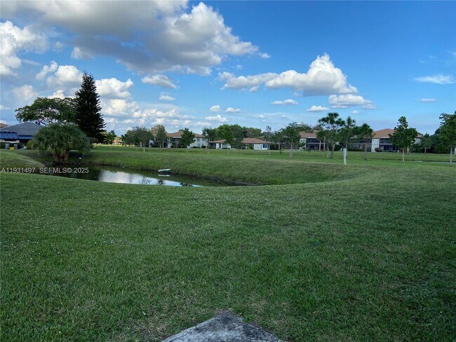 Foto del edificio - 13283 Pineapple Palm Ct