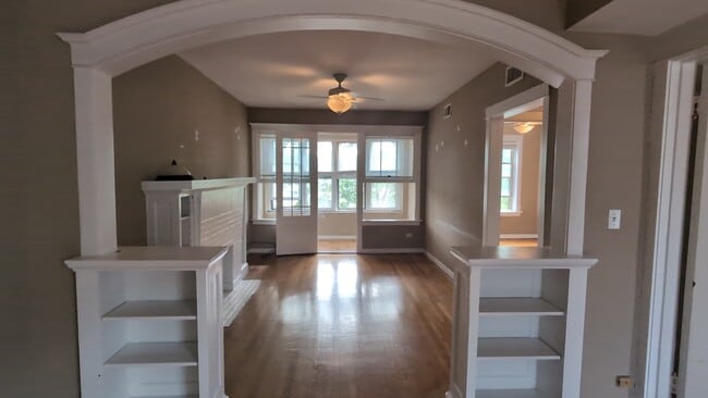 Foto del edificio - 2659 N Saint Louis Ave