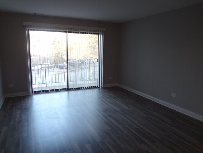 Building Photo - 1104 Castilian Ct
