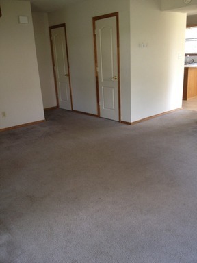 Building Photo - 517 Oak Ln