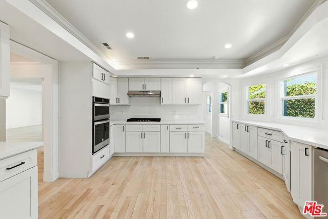 Building Photo - 4640 Laurelgrove Ave