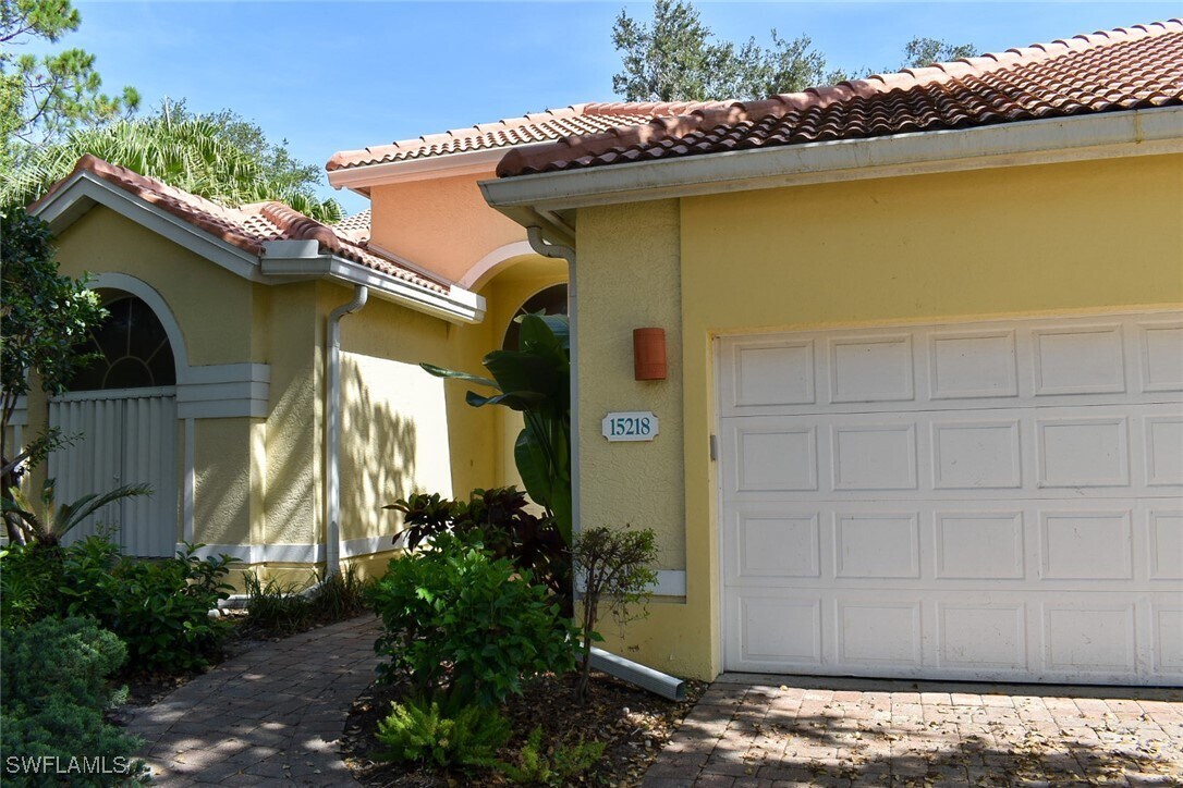 Foto del edificio - 15218 Storrington Pl