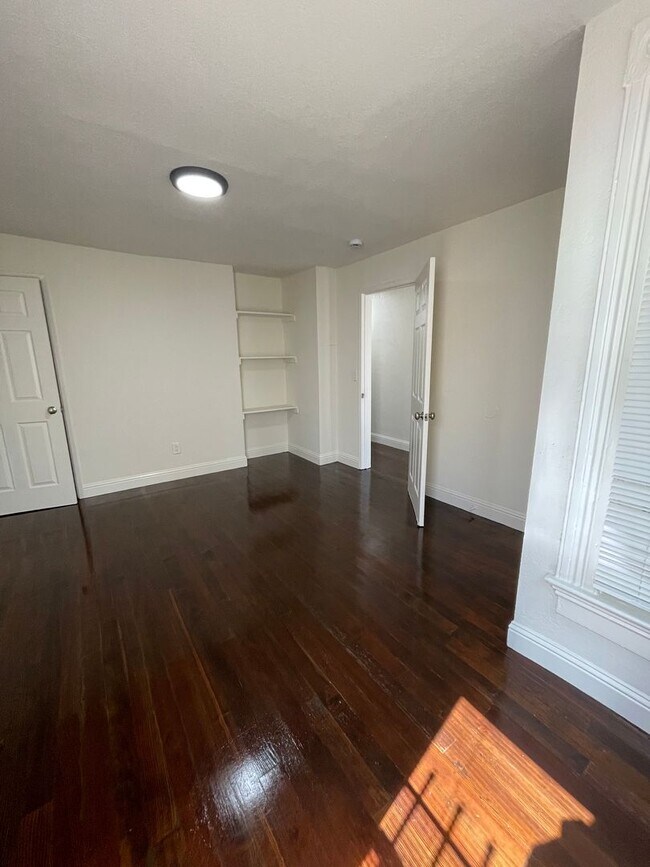 Foto del edificio - 1115 Willow St