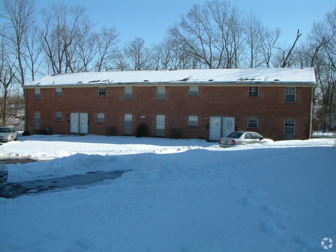 Primary Photo - 208 E North St