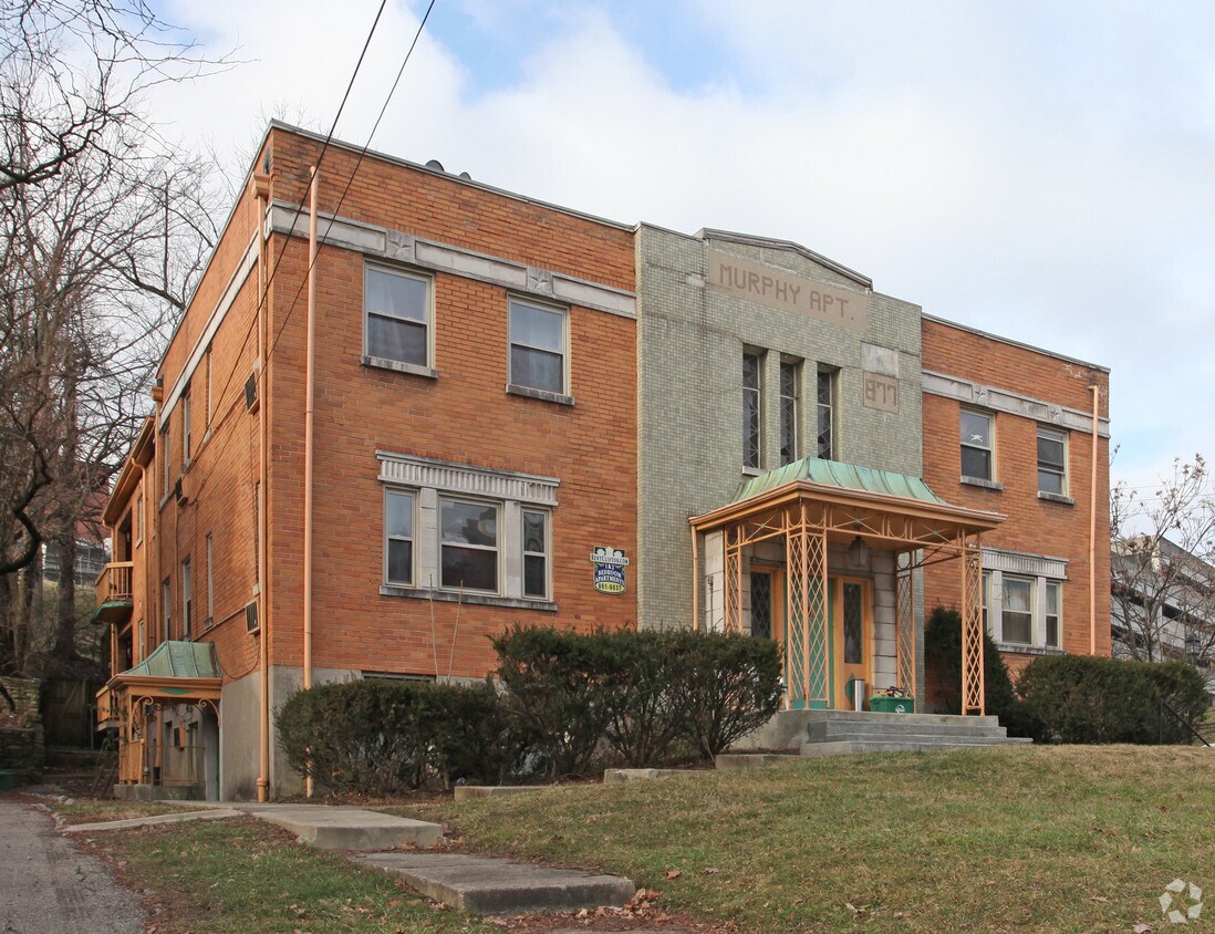 Foto principal - 877 Ludlow Ave