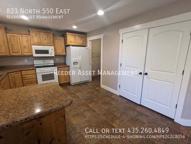 Foto del edificio - Single Family Home 3 bedrooms, 2 bathrooms...