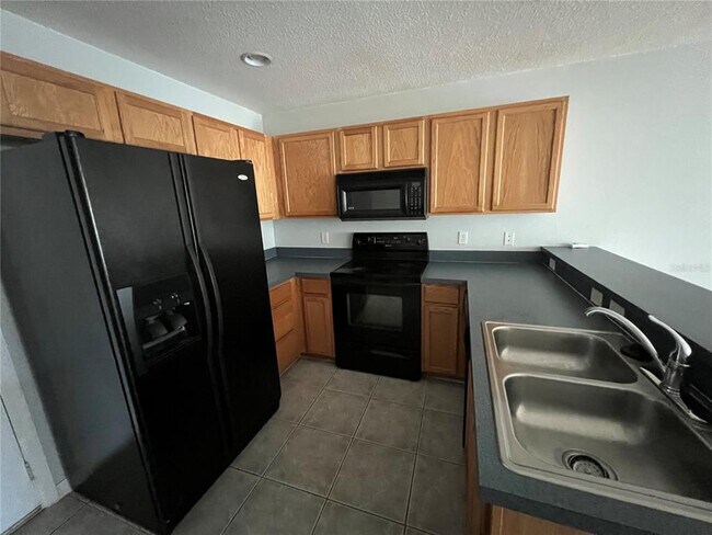 Foto del edificio - 13035 Lexington Summit St