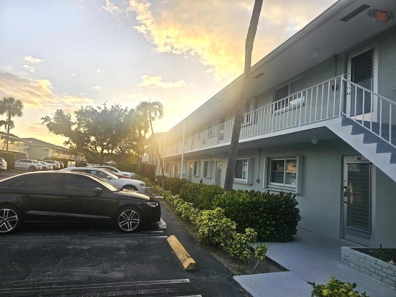 Photo - 2600 SW 22nd Avenue Unit 908