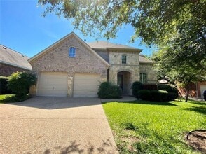 Building Photo - 2806 Cool River Loop