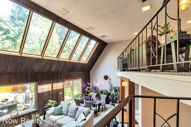 Foto del edificio - 3 br, 2.5 bath House - 8665 SW Chinook
