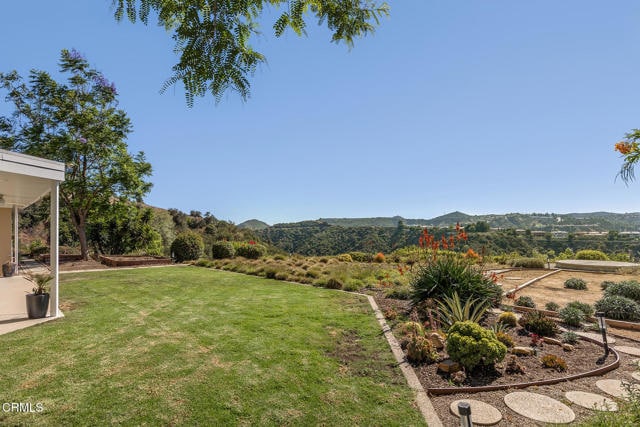 Building Photo - 2075 Linda Flora Dr