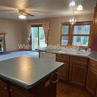 Foto del edificio - 948 Oakview Dr