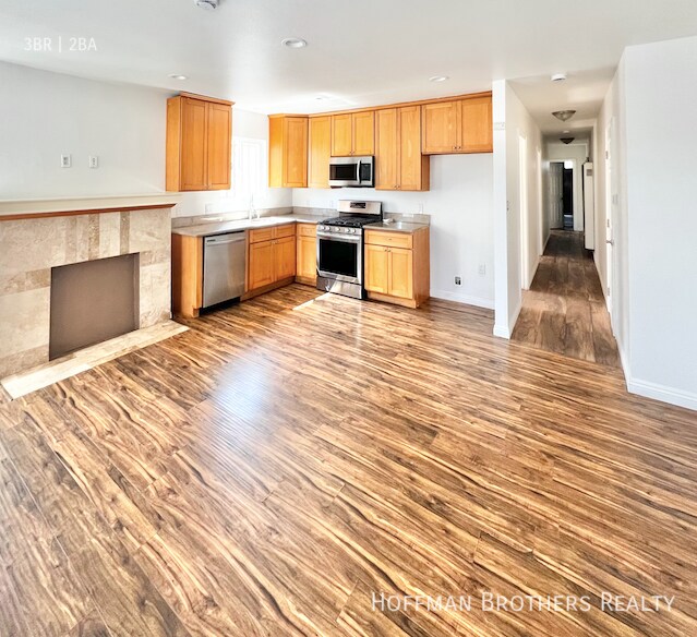 Foto principal - 5507 S Manhattan Pl