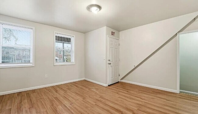 Foto del edificio - 1310 N Ellwood Ave