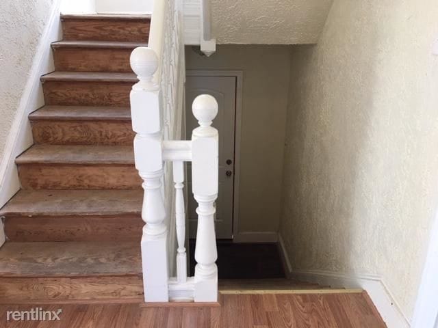 Building Photo - 3804 W Rogers Ave