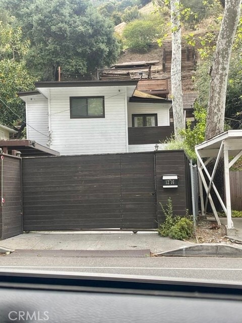 Building Photo - 1216 N Beverly Glen Blvd