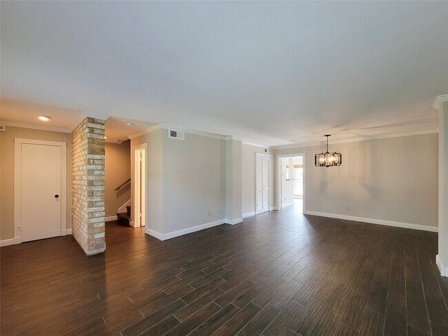 Foto del edificio - 10276 Briar Forest Dr