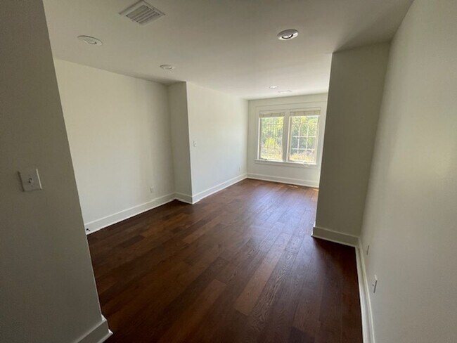 Building Photo - 1159 Braemore Wy
