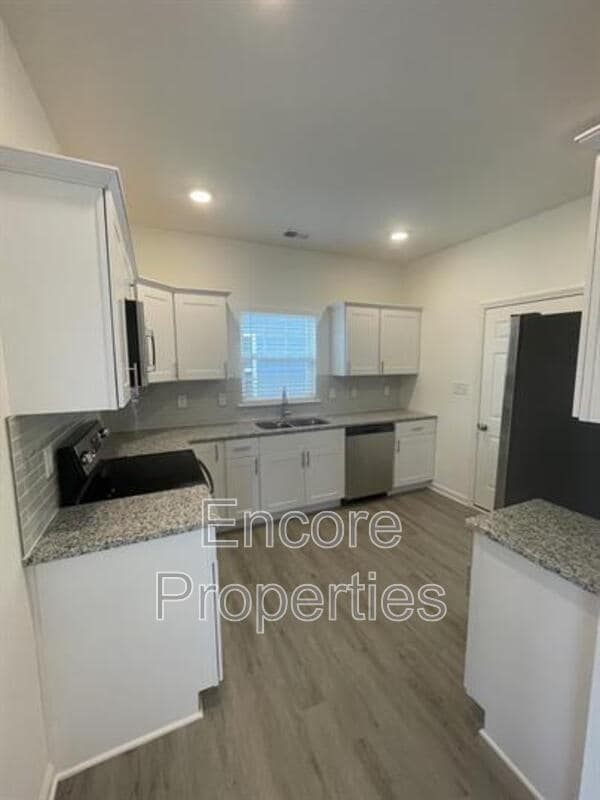 Foto del edificio - 3408 Littlefield Way