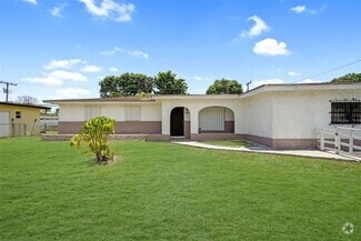 Building Photo - 4260 NW 173rd Dr