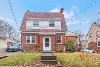 Building Photo - 542 Lindell St