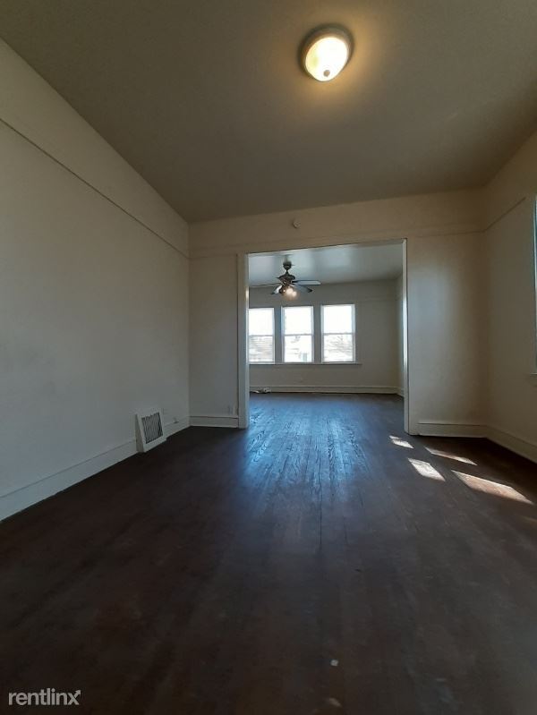 Building Photo - 4 br, 3 bath House - 16920 S bulger Ave