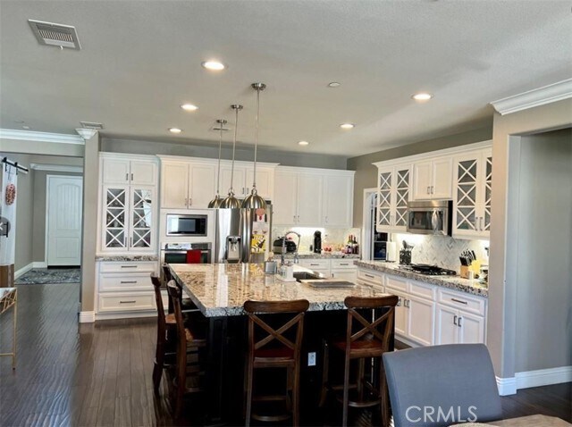 Foto del edificio - 4891 Stoneglen Ave