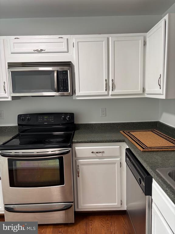Foto del edificio - 7933 Pebble Brook Ct