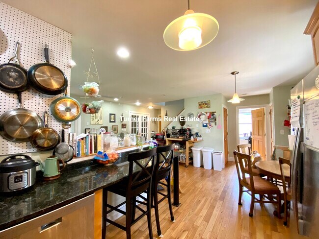 Foto del edificio - 21 Dorr St