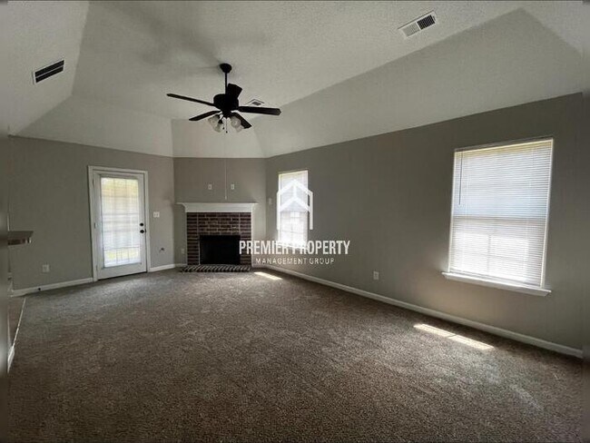 Building Photo - 2254 Southern Woods Dr