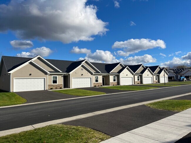 Foto del edificio - 2087 Community Ln