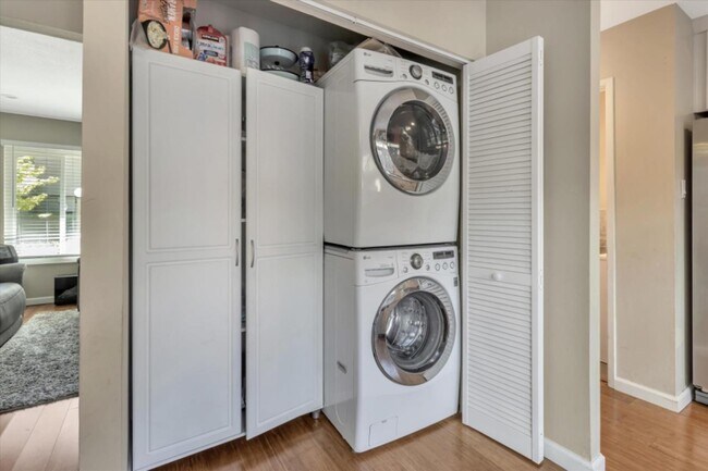 Foto del edificio - 5389 Fig Grove Ct