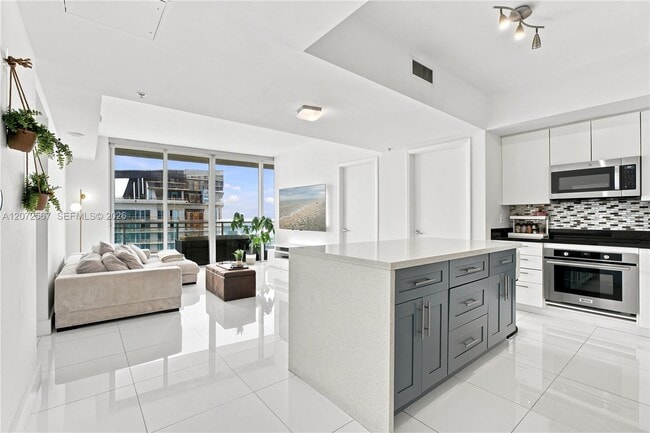Foto del edificio - 92 SW 3rd St