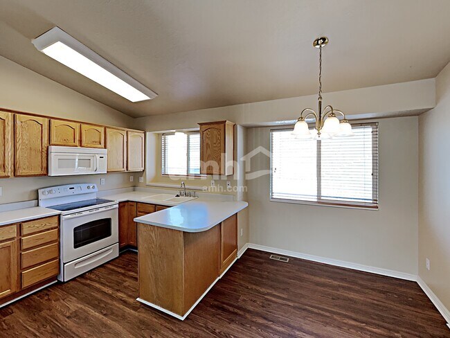 Building Photo - 125 S 150 W