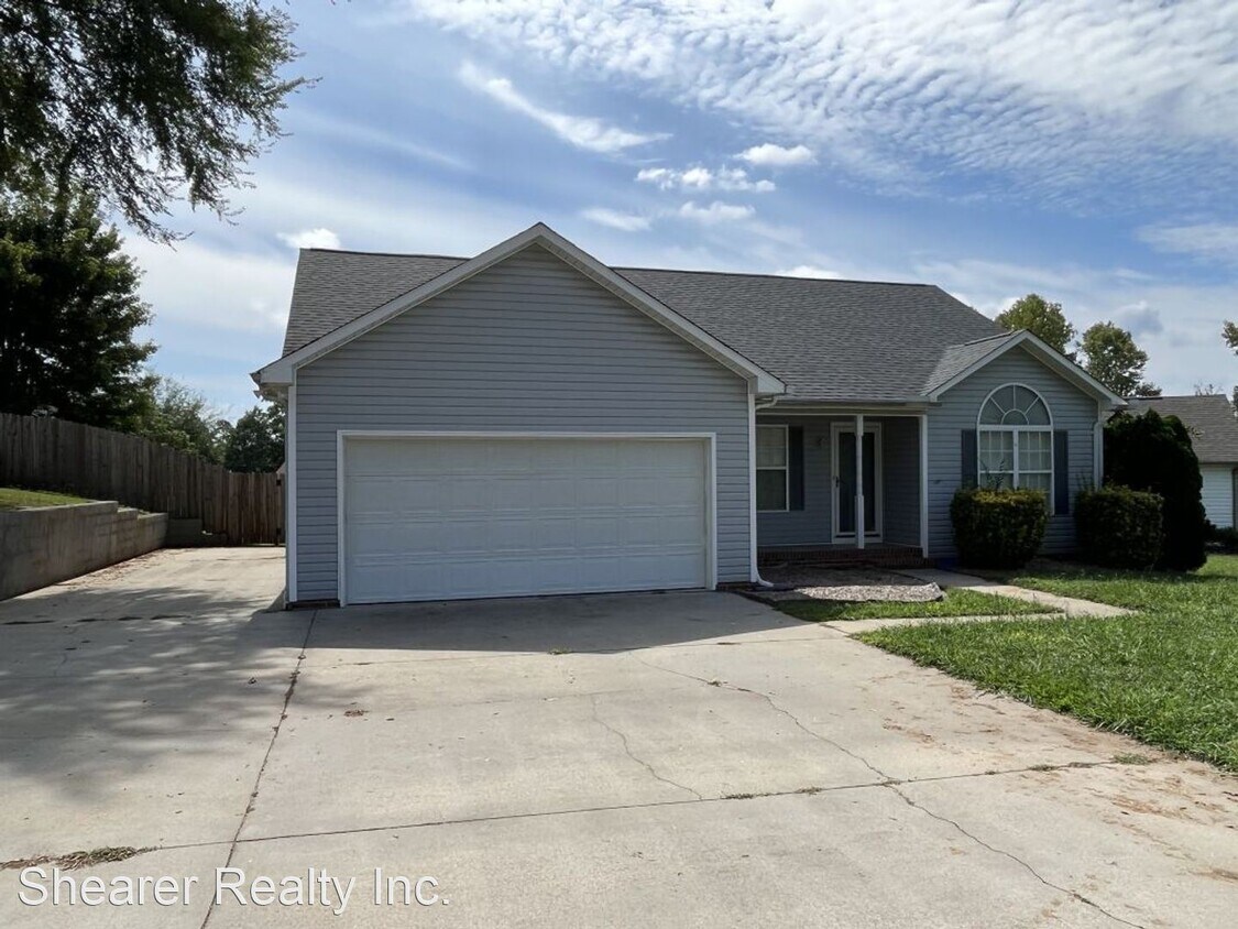 3 br, 2 bath House 1061 Piney Church Road House Rental in Concord