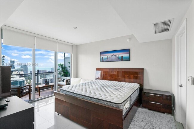 Foto del edificio - 92 SW 3rd St