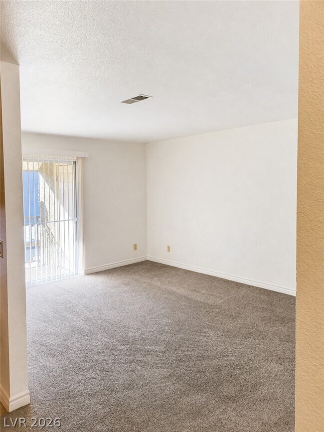 Building Photo - 5163 Indian River Dr