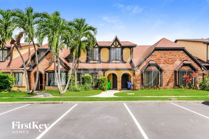 Foto principal - 9195 NW 44th Ct