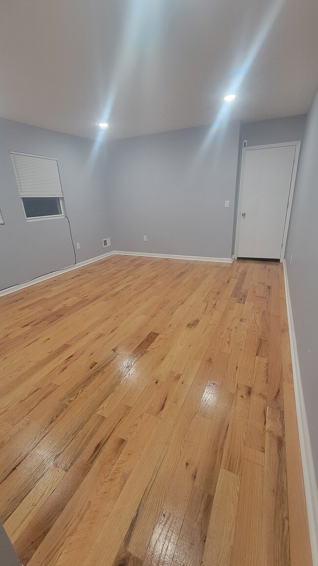 Building Photo - 51-53 Salem St