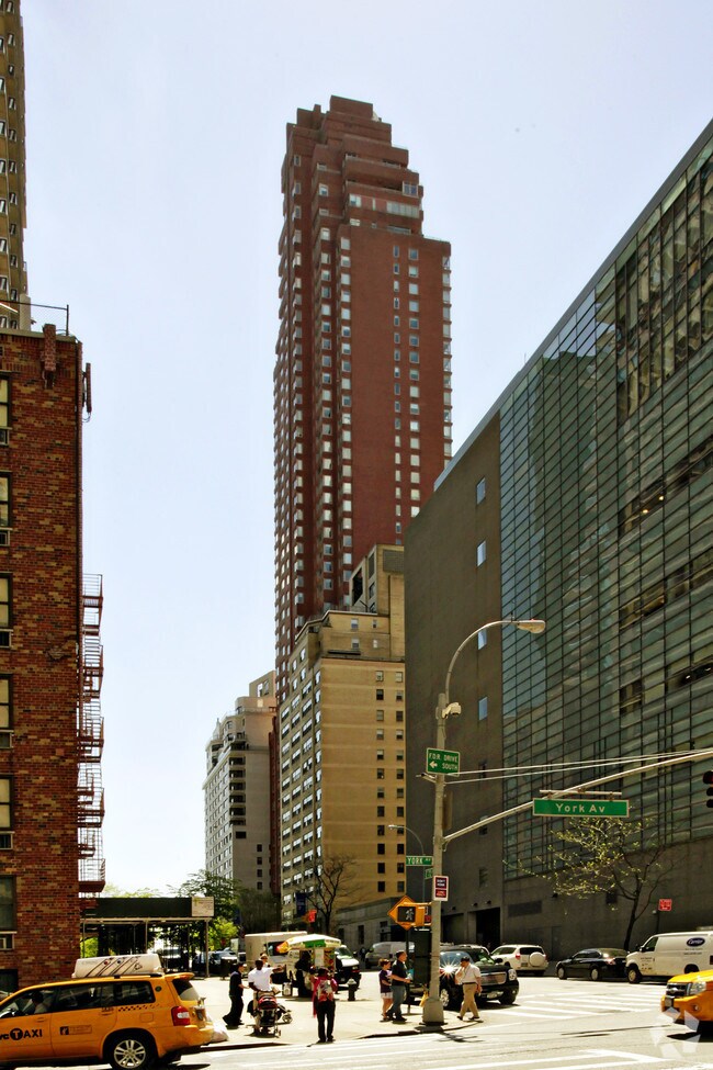 The Belaire Apartments 524 E 72nd St New York, NY