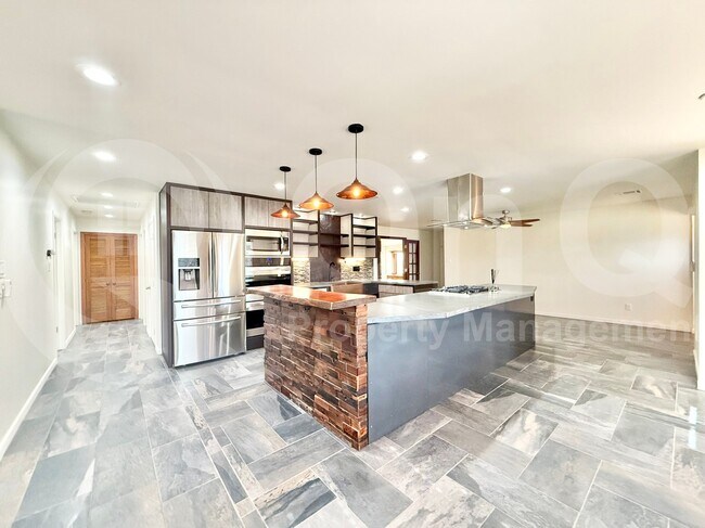 Foto del edificio - 4405 S Newberry Rd