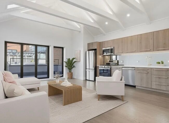 Foto del edificio - 1924 W Grand Ave