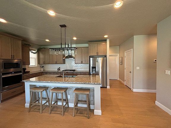 Foto del edificio - 5773 W Riva Capri St