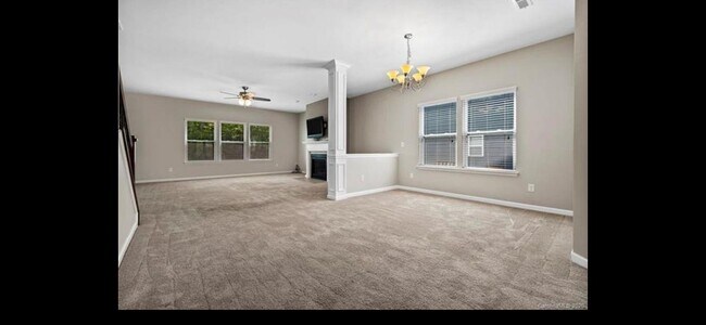 Foto del edificio - 2041 Fuschia Ct