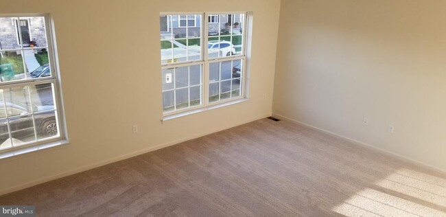 Foto del edificio - 5130 Laurel Valley Ln