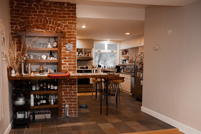 Building Photo - 2537 W 36th Ave