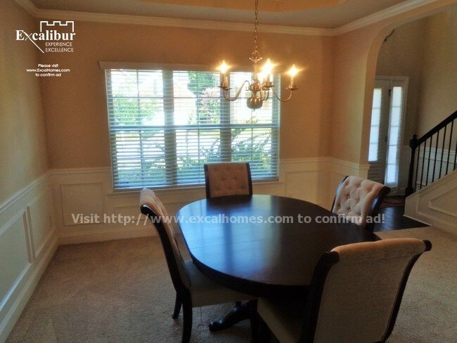 Building Photo - Four Bedroom in Ellenwood